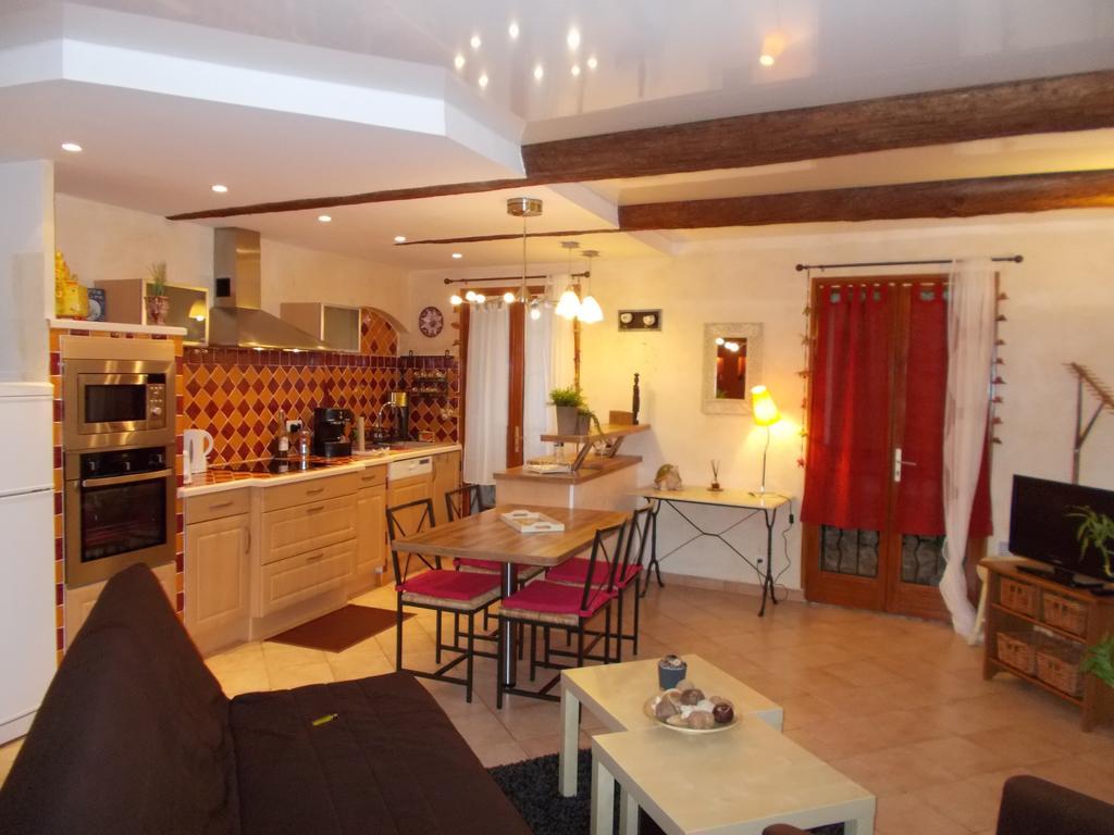 Le Campanin Apartment Menton Room photo